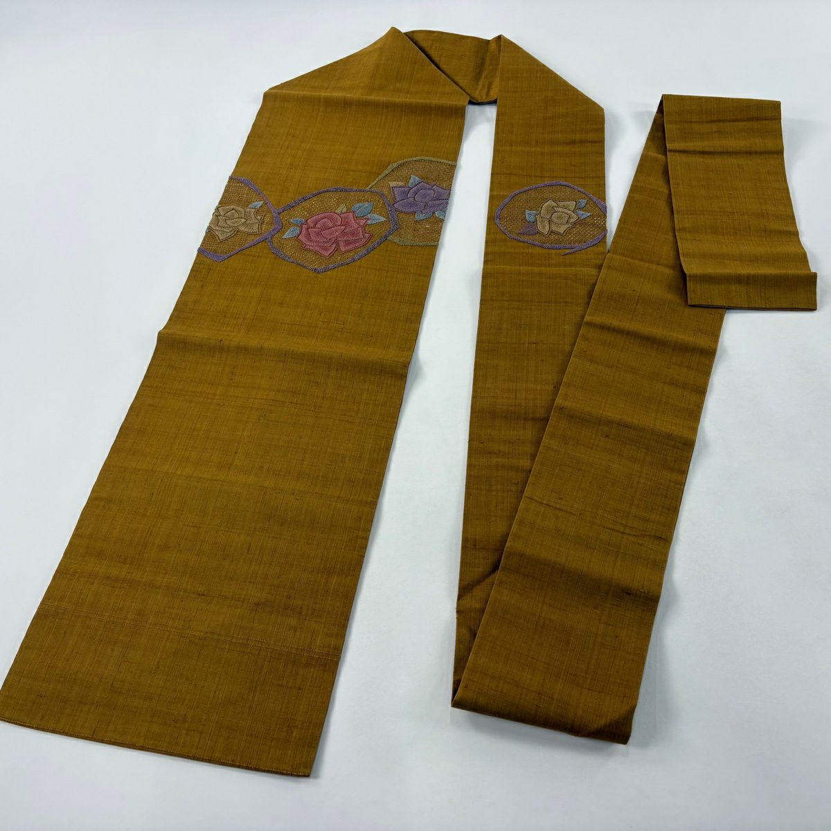 【美品】 名古屋帶 秀品級 關西仕立 單層 薔薇 刺繡 山吹茶 純蠶絲