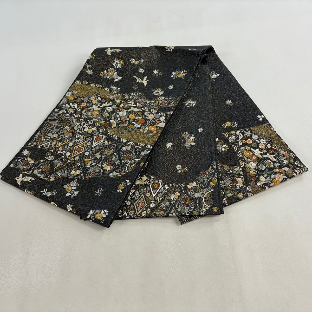 【美品】 袋帶 逸品級 花蝶 鳥 刺繡 金銀彩 墨 深藍色 お太鼓柄 純蠶絲