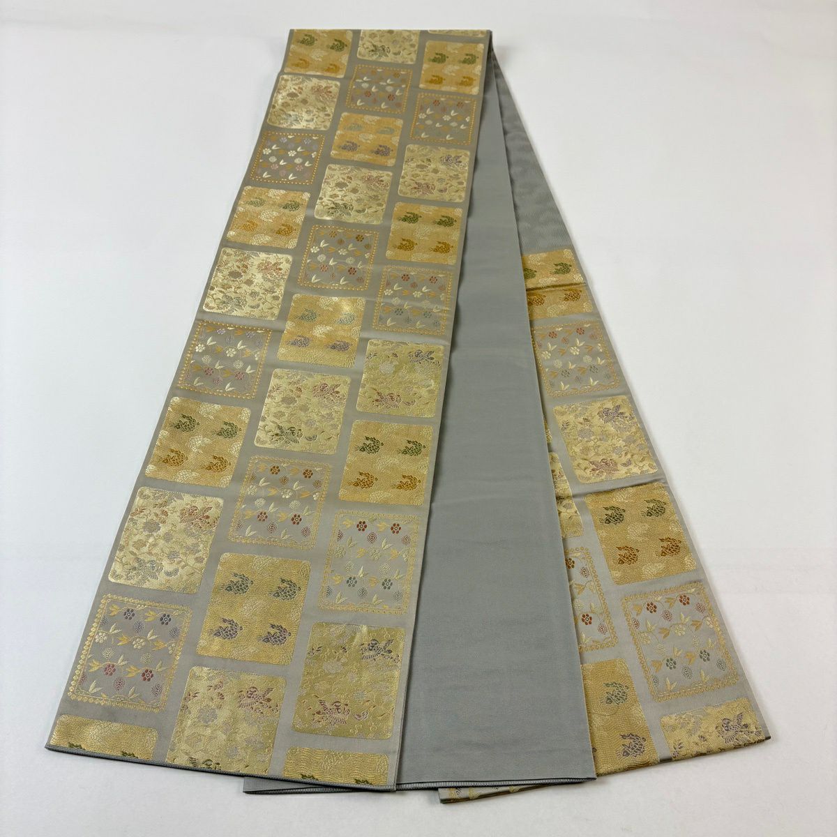 【美品】 袋帶 名品級 金金箔屋清兵衛 有落款 錦織 笹蔓 花鳥 金金箔 灰色 六通 純蠶絲