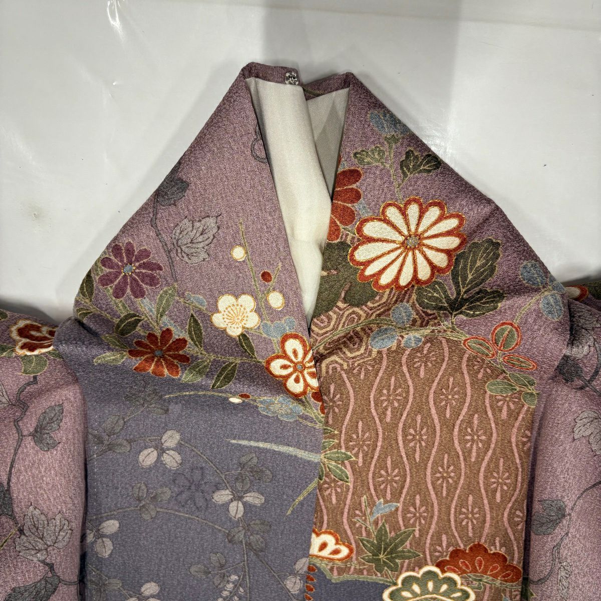 【美品】 小紋 身長164cm 袖長66.5cm M 雙層 草花紋紋 笠松樹 金銀彩 紫 純蠶絲 秀品級
