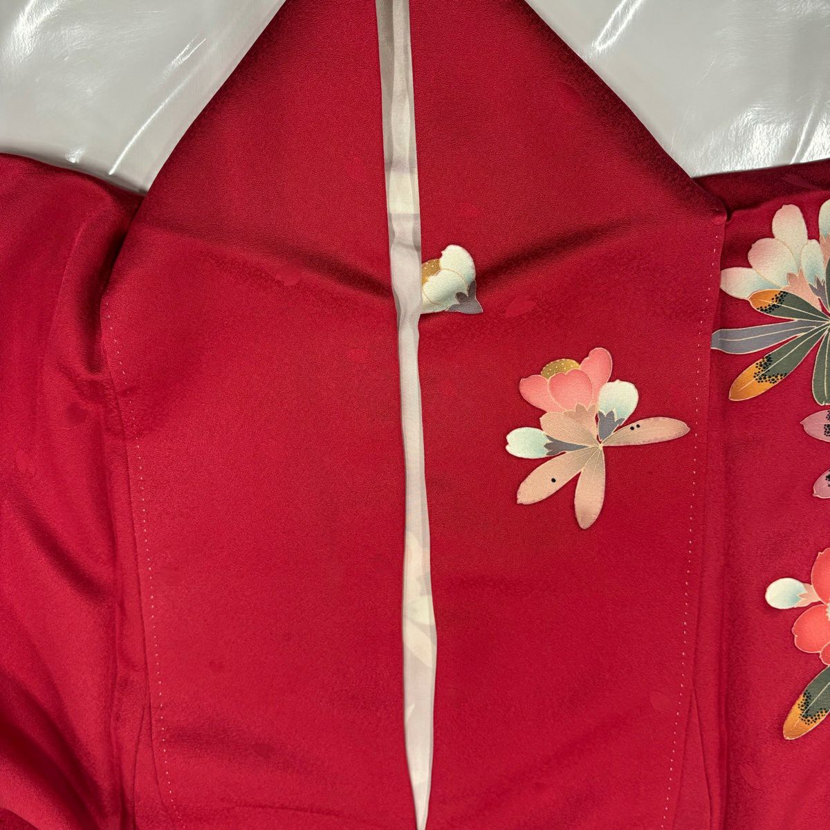 【美品】振袖禮服 身長159cm 袖長66.5cm M 雙層 鴛鴦 枝花 染分 逐漸色 茜 純蠶絲 優品級