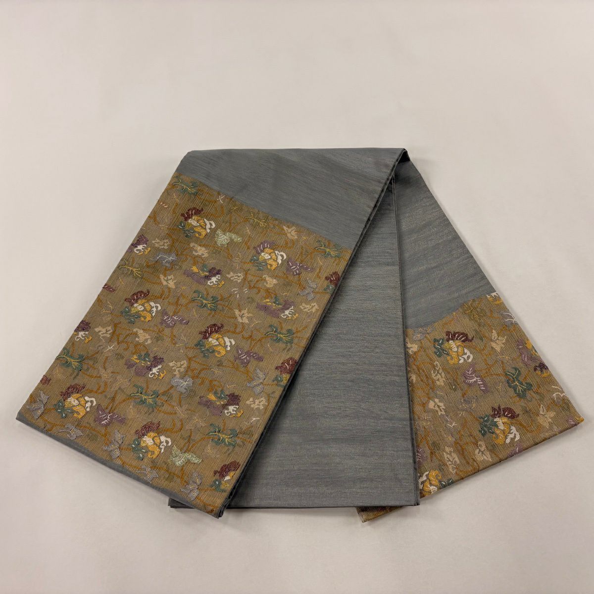 【美品】 袋帶 名品級 草花紋 金糸 青灰 純蠶絲 お太鼓柄