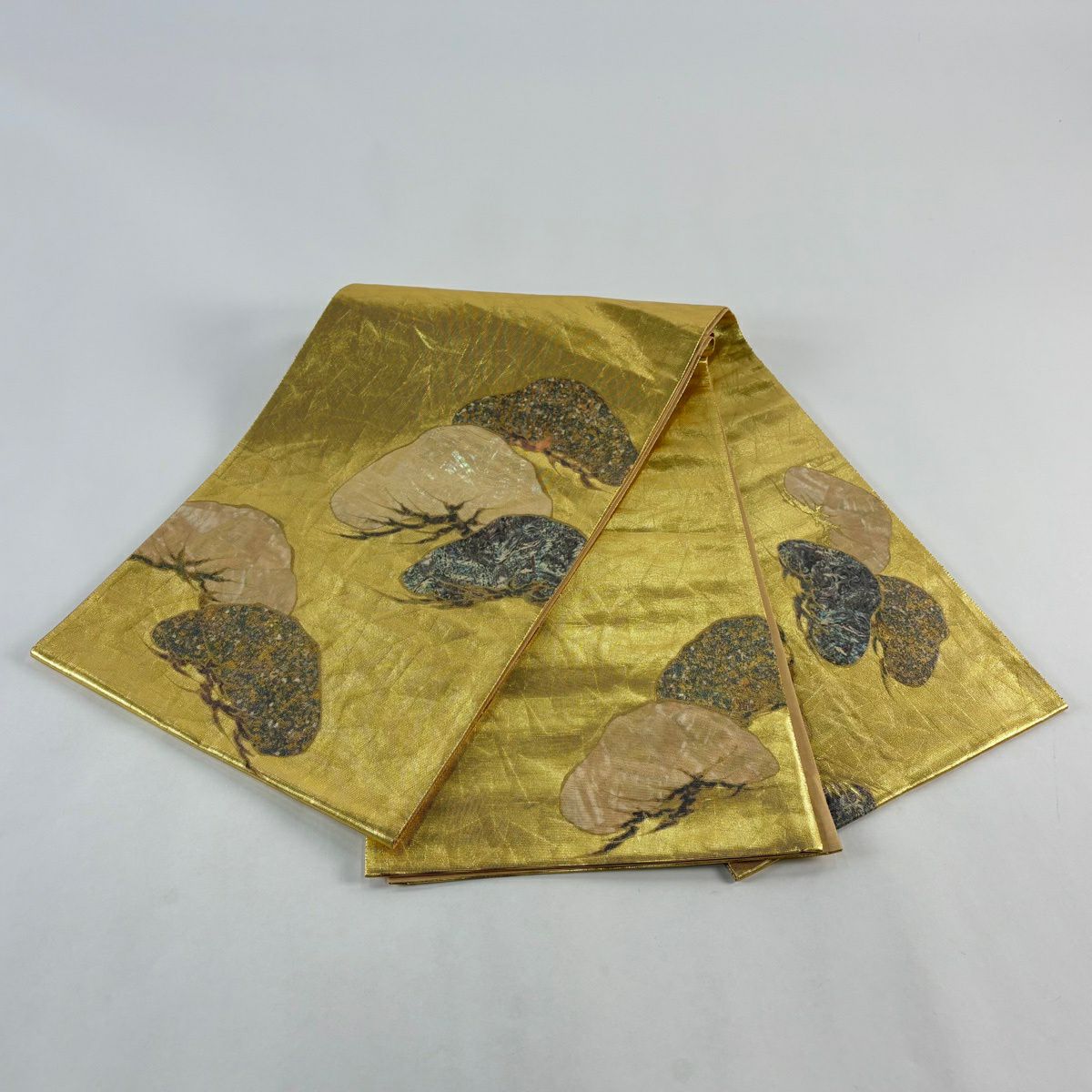 【美品】 袋帶 秀品級 笠松樹 螺鈿 金銀彩 金 純蠶絲 お太鼓柄