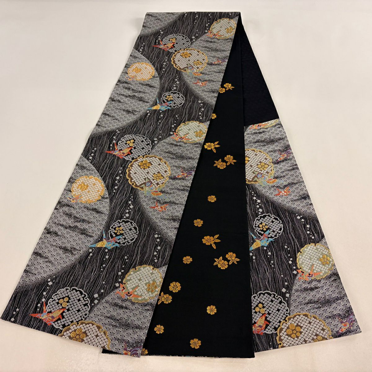 【美品】 袋帶 秀品級 雪輪 折仙鶴 金銀彩 刺繡 墨 黑 六通 純蠶絲