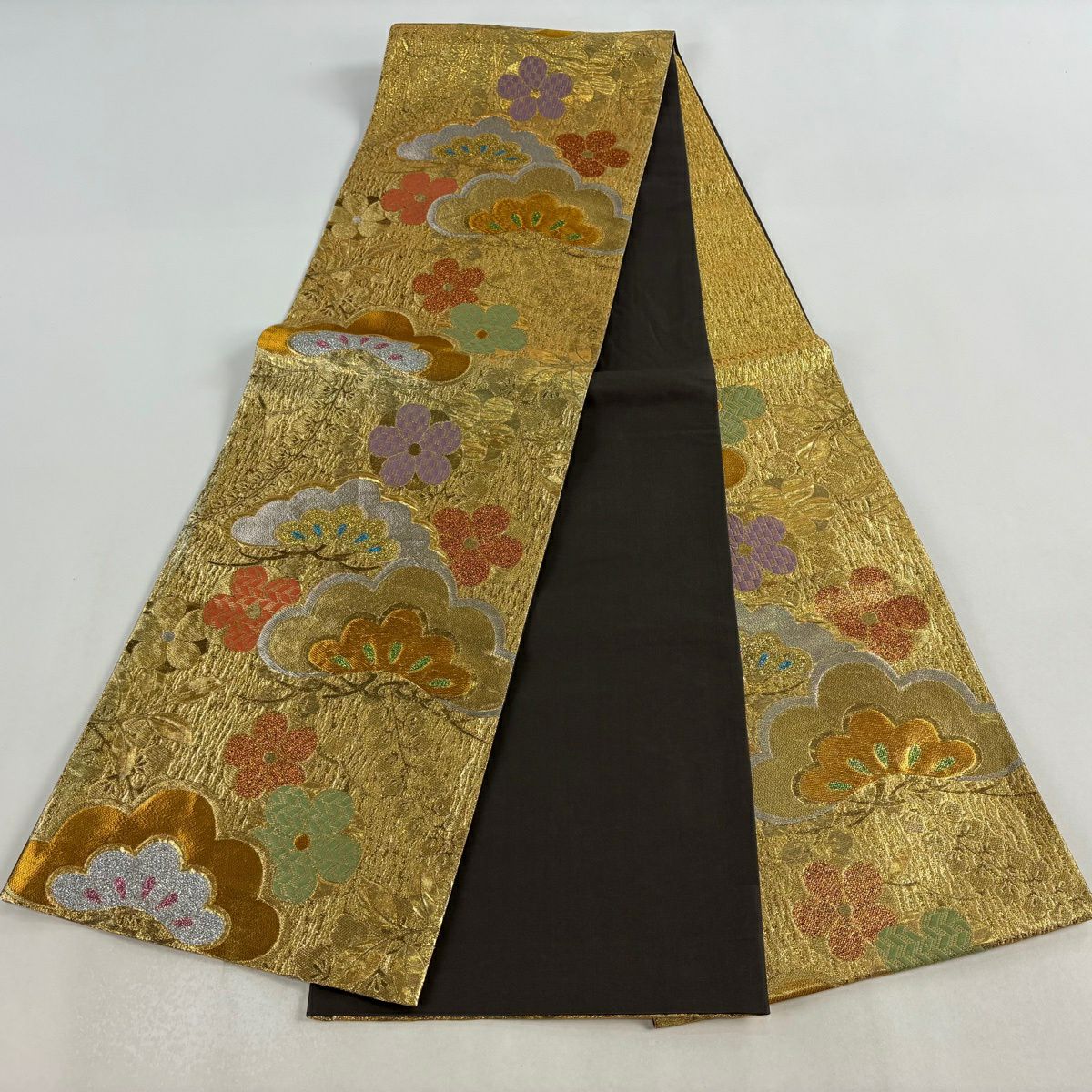【美品】 袋帶 秀品級 笠松樹 梅花 金銀糸 金金箔 金色 六通 純蠶絲
