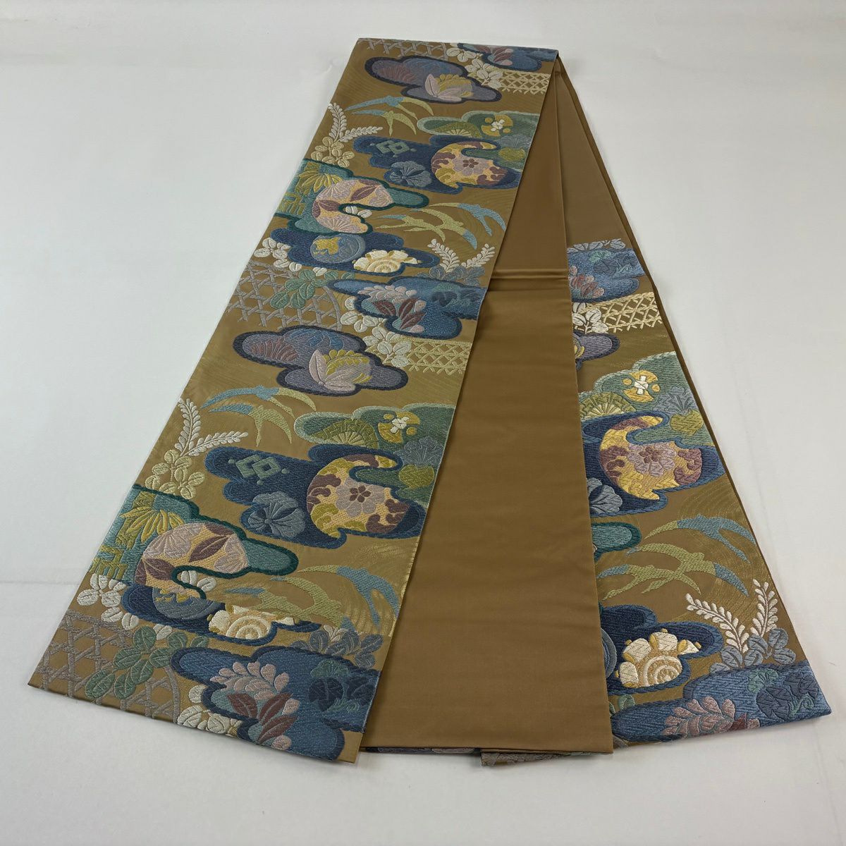 【美品】 袋帶 名品級 慶雲雁金 草花紋 流水 唐織 金金箔 黃土 深色 六通 純蠶絲