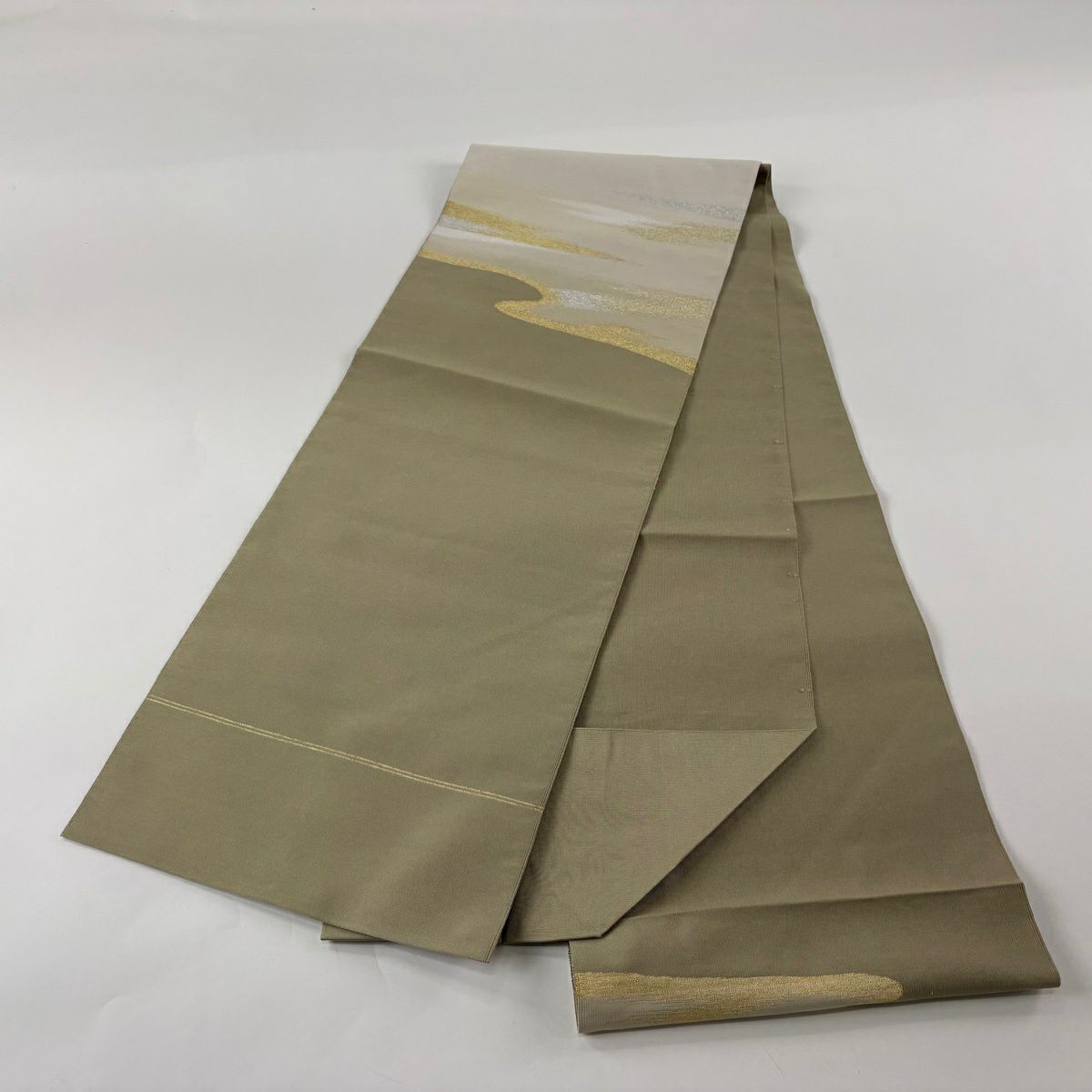 【美品】 名古屋帶 秀品級 八寸名古屋帶 松樹葉仕立 紗 金銀彩 米色 純蠶絲