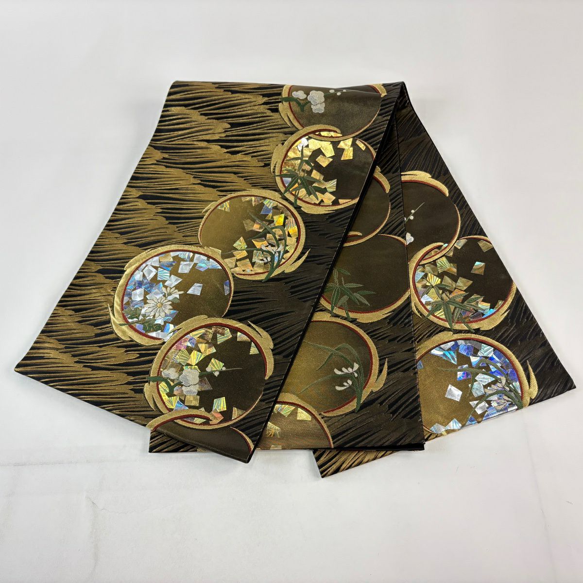 【美品】 袋帶 名品級 堀省平 落款 菊花花 梅花花 金銀線 金金箔 金色 大鼓圖案 純蠶絲