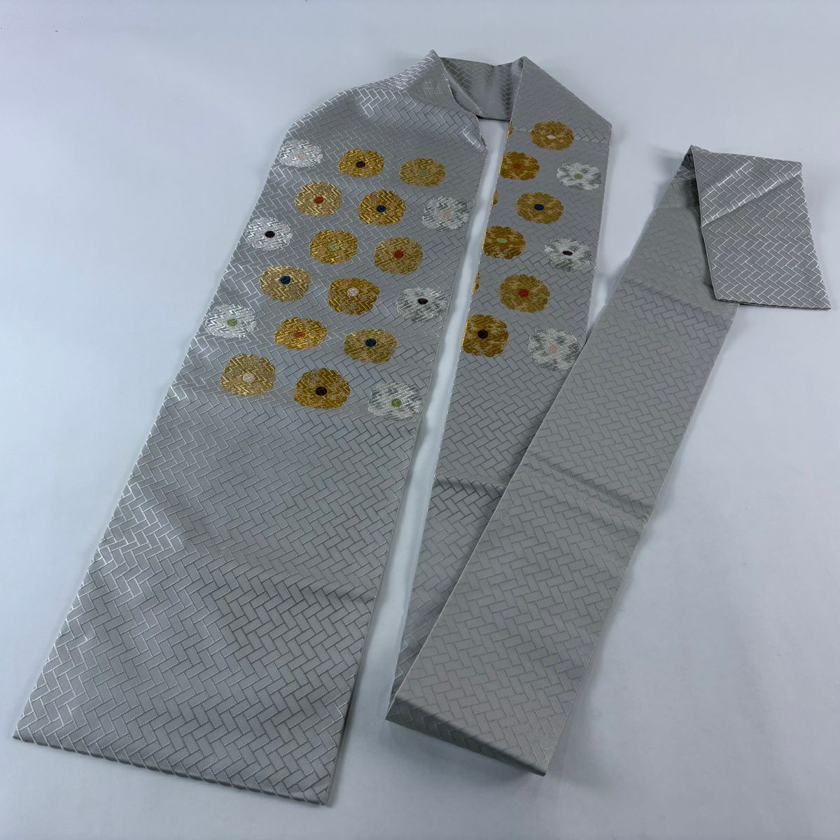 【美品】 名古屋帶 秀品級 花 桧垣 金銀彩 灰色 純蠶絲