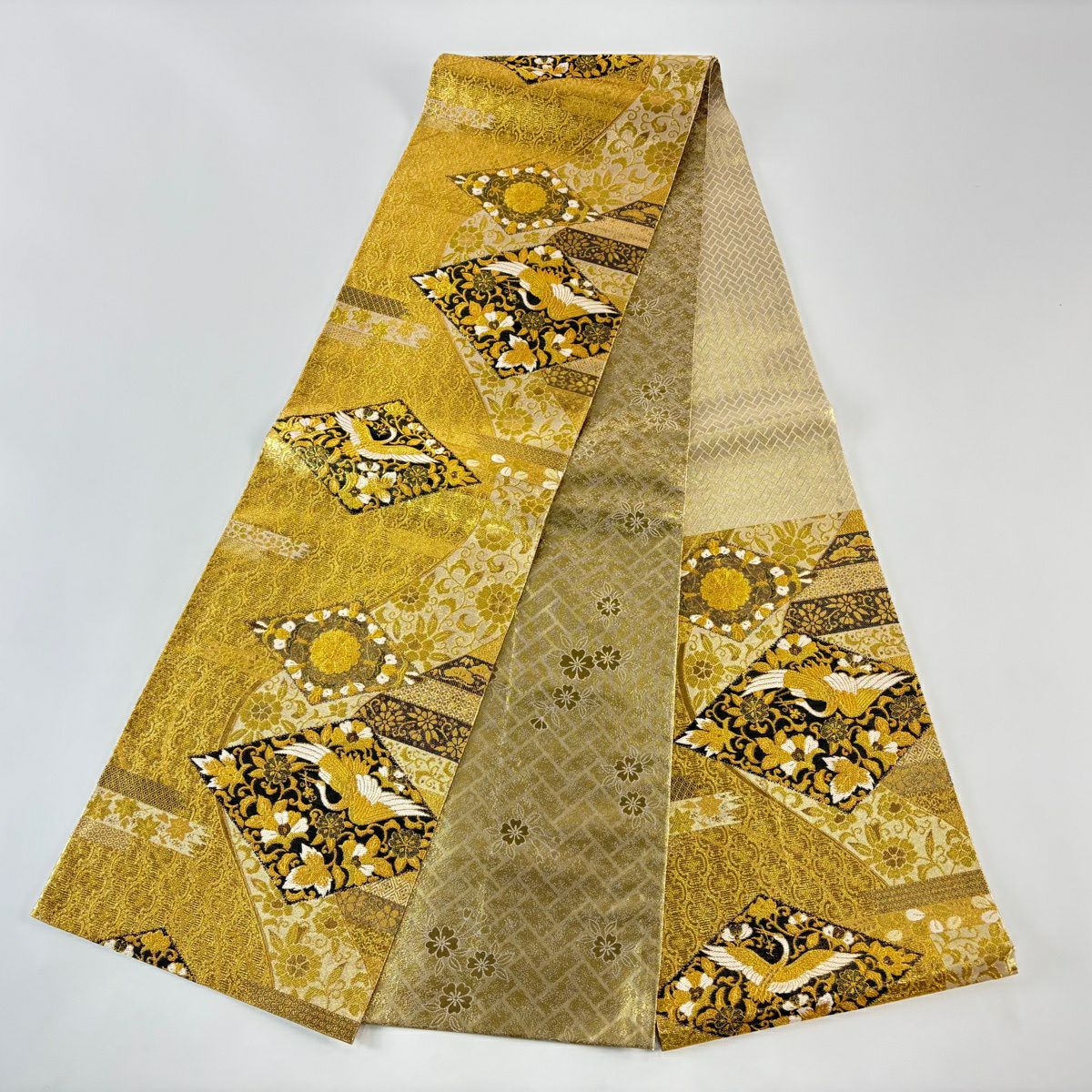 【美品】 袋帶 秀品級 仙鶴 草花紋 金絲 金金箔 金色 六通 純蠶絲