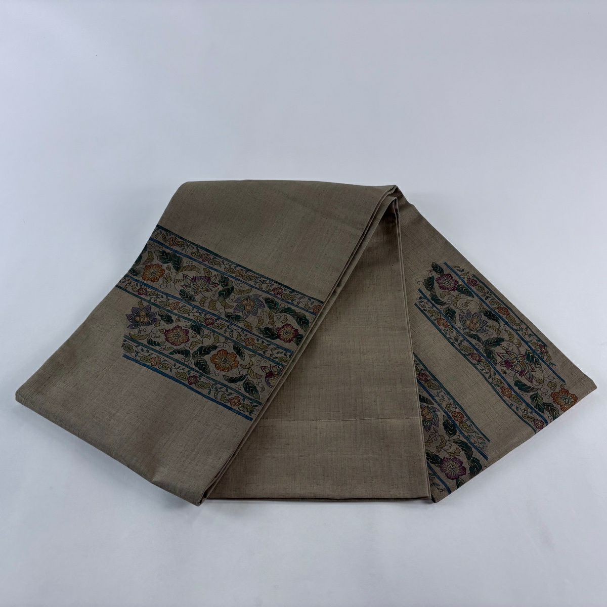 【美品】 袋帶 秀品級 落款あり 紬織織 縞 花唐草紋 金彩裝飾 茶綠 お太鼓柄 純蠶絲