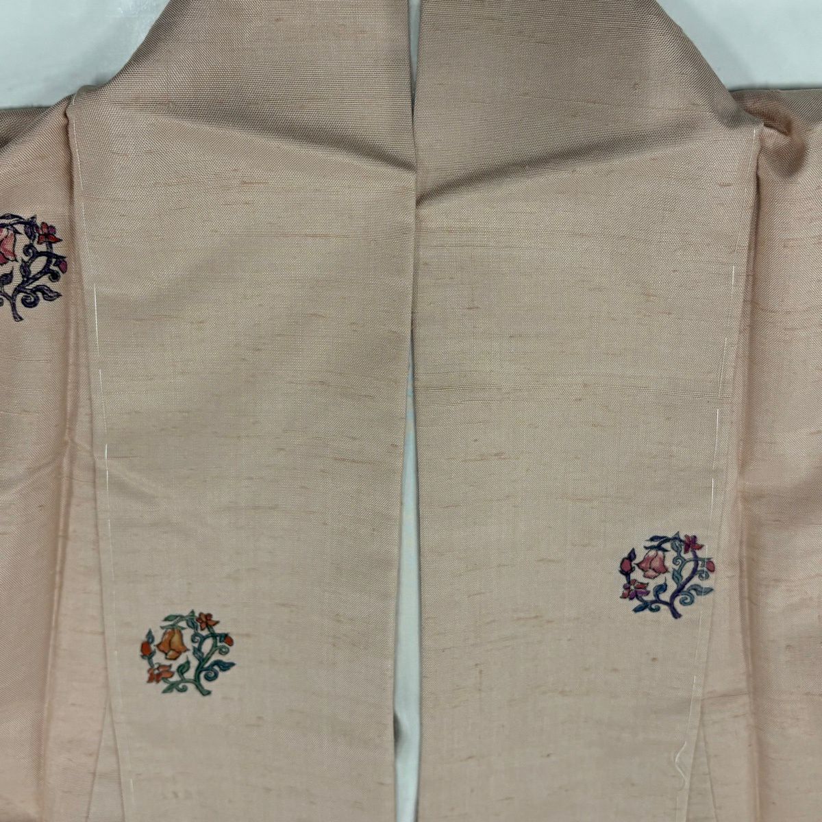 【美品】 小紋 身長169cm 袖長65.5cm M 雙層 紬織織 花唐草紋 淡粉色 純蠶絲 優品級