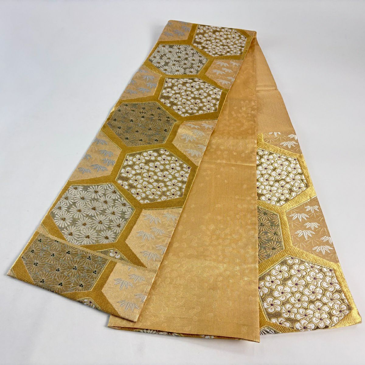 【美品】 袋帶 名品級 鈴乃屋 龜甲 花 金金箔 金銀彩 金色 六通 純蠶絲