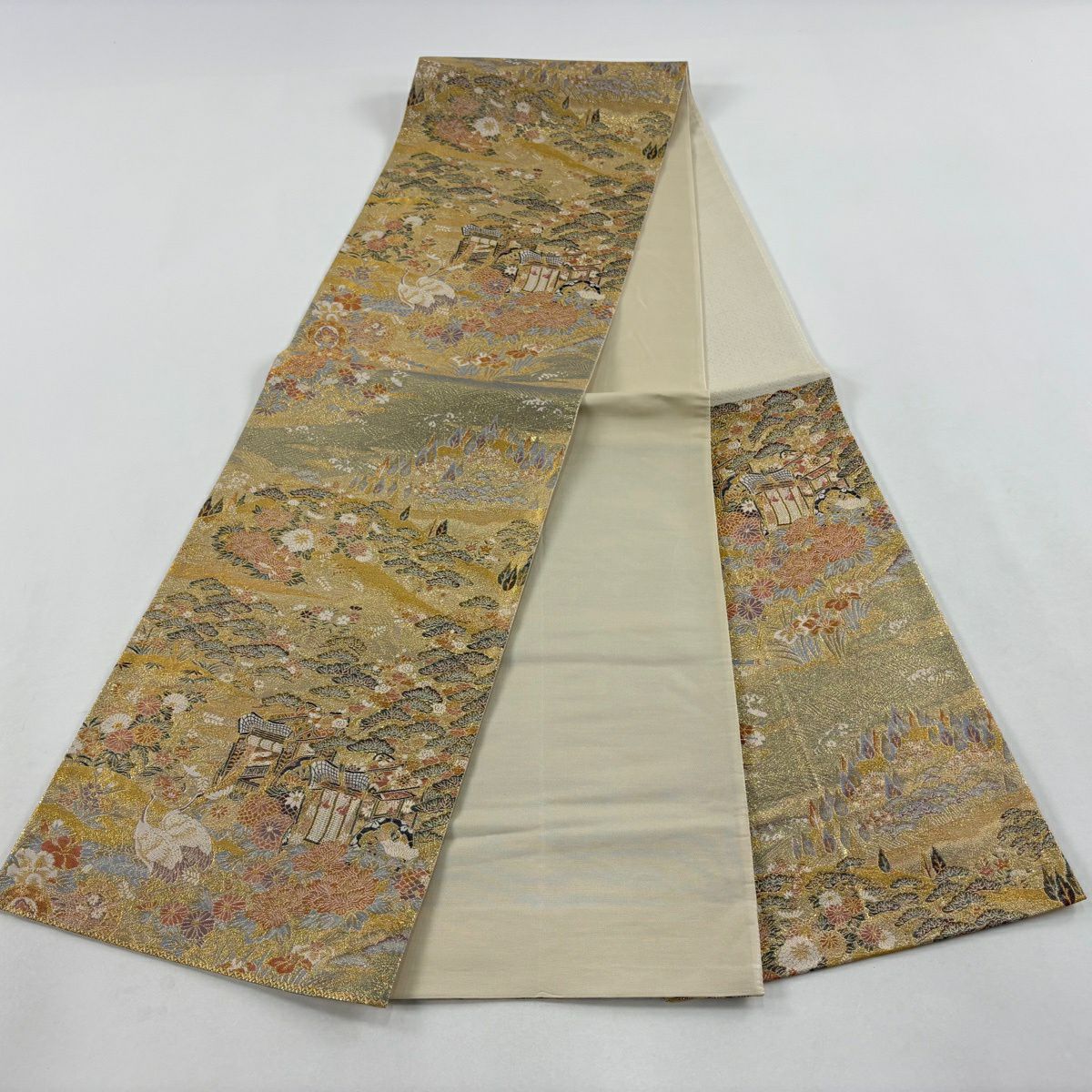 【美品】 袋帶 秀品級 御所車 松樹 金金箔 金色 六通 純蠶絲