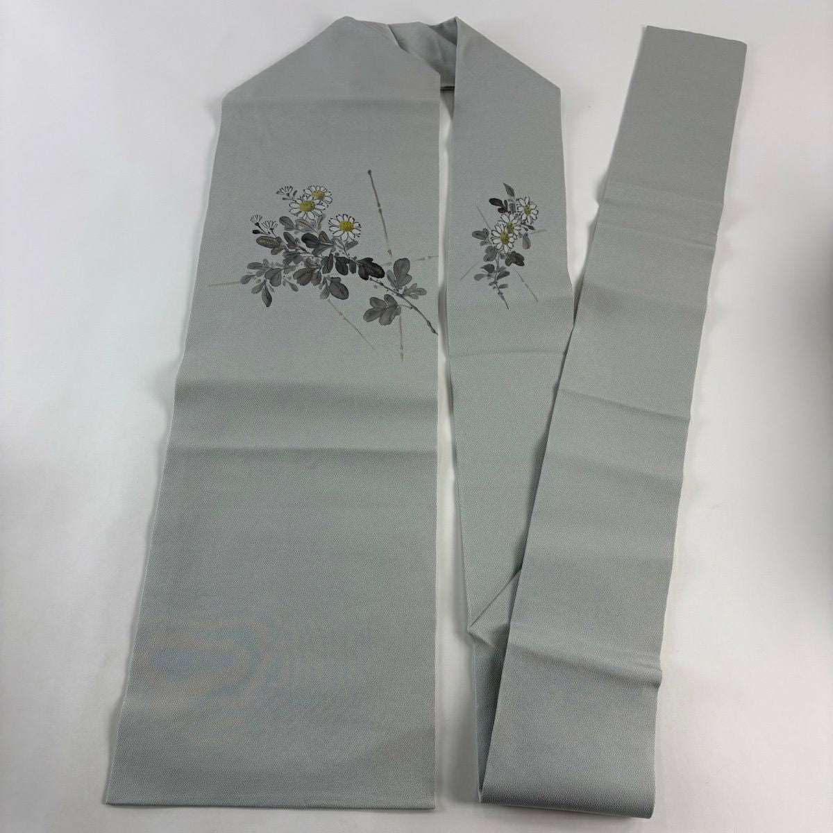 【美品】 名古屋帶 秀品級 菊花 金彩裝飾 縮緬 灰綠 純蠶絲
