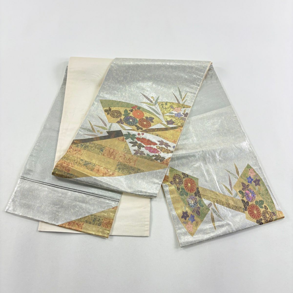 【美品】 袋帶 秀品級 扇子面 草花紋紋 螺鈿 金金箔 銀 純蠶絲