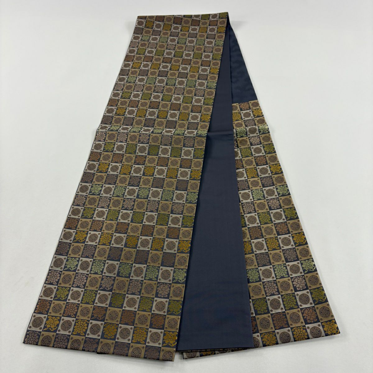 【美品】 袋帶 名品級 金金箔屋清兵衛 落款あり 市松樹 七寶紋 草木染 薄茶 深藍色 六通 純蠶絲