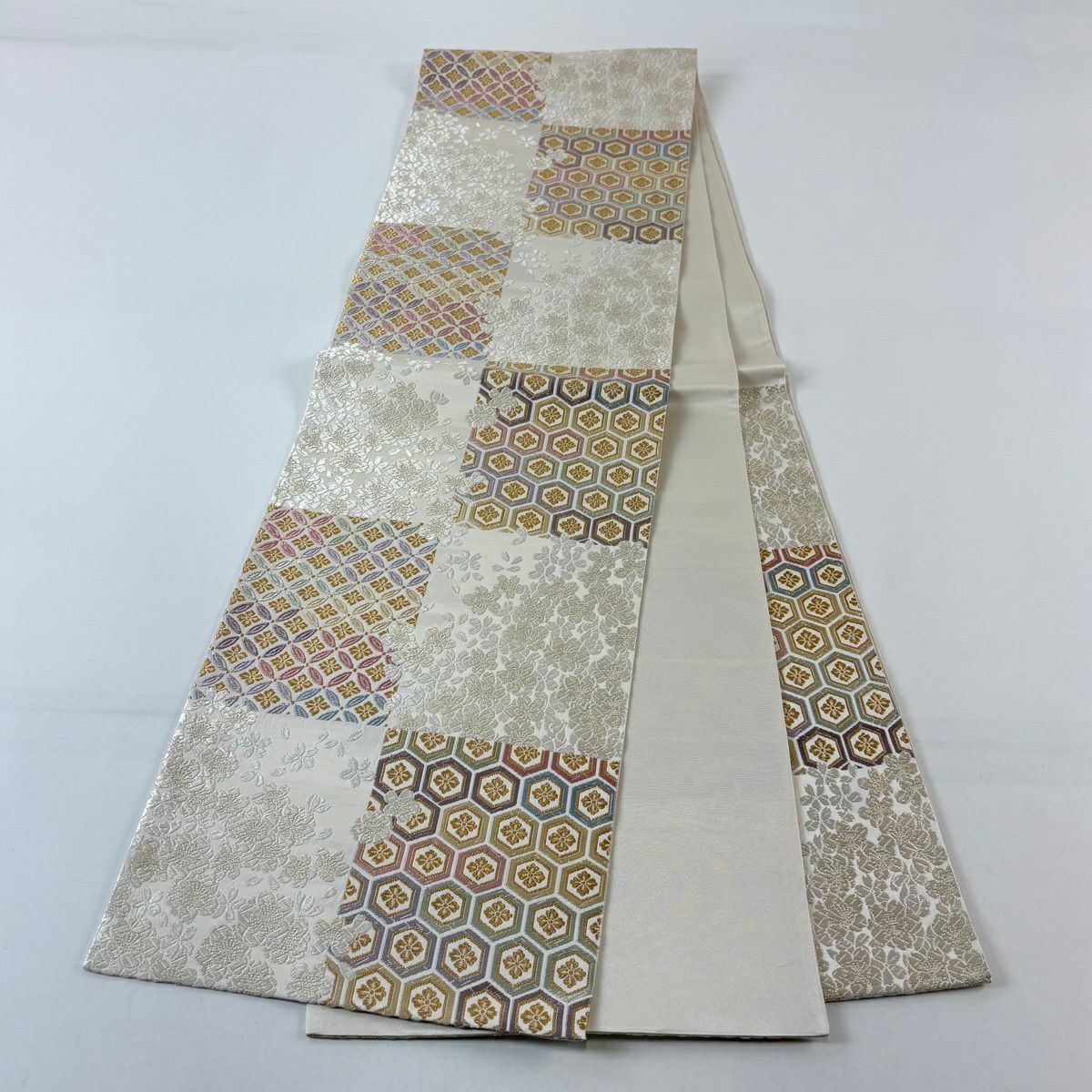 【美品】 袋帶 逸品級 七寶紋 櫻花 金絲 唐織 奶油 六通 純蠶絲