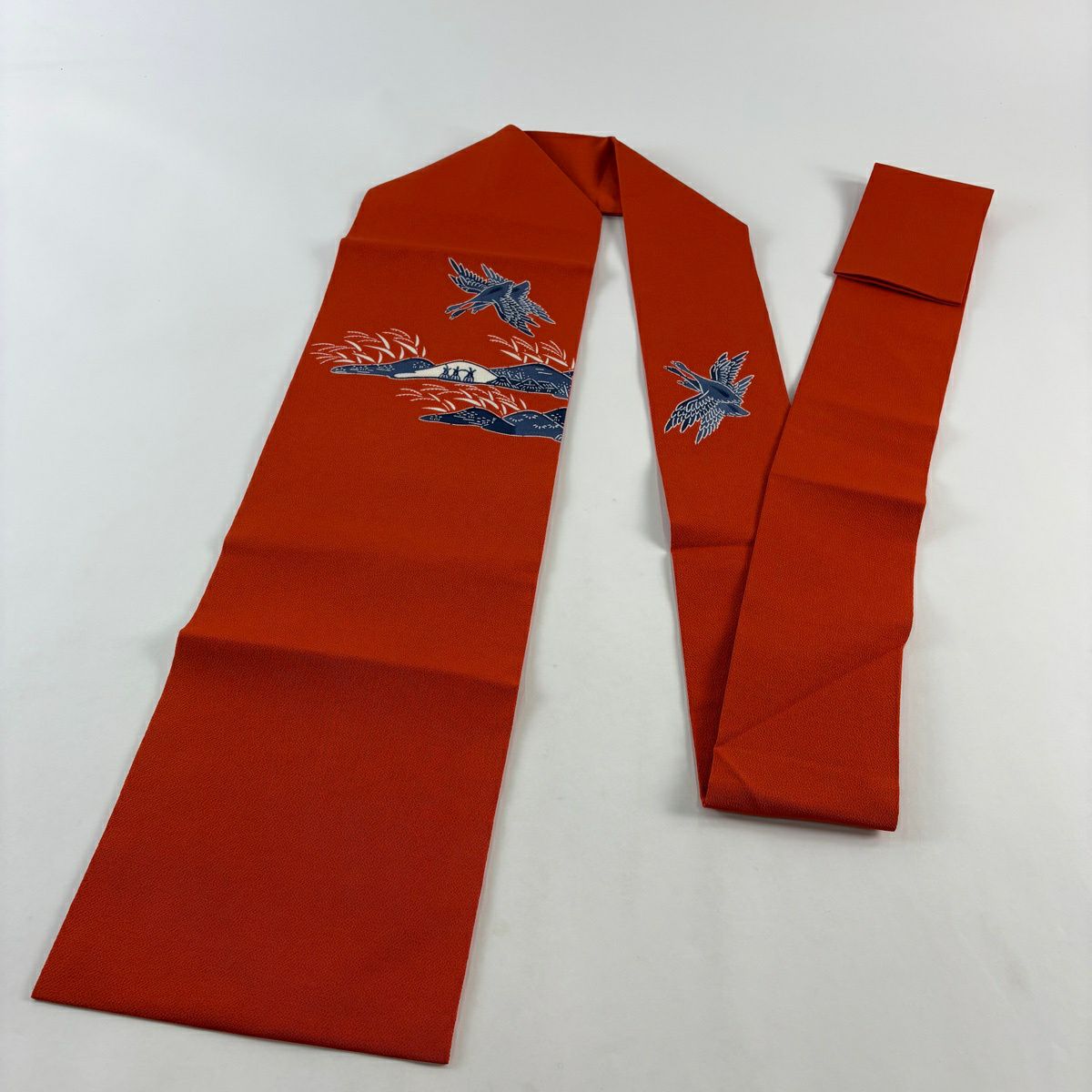 【美品】名古屋帶 逸品級 栗山吉三郎 落款 仙鶴 葉紋 縮緬 朱 純蠶絲