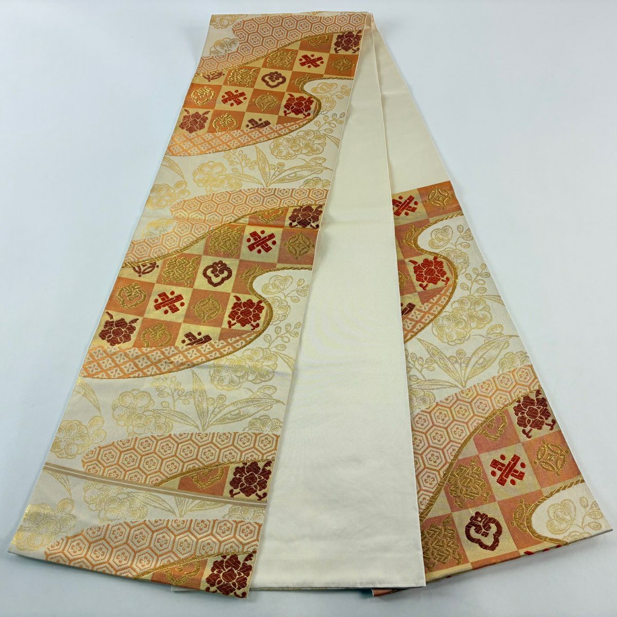 【美品】 袋帶 秀品級 川島織物 落款あり 市松樹 有職紋樣 金金箔 金絲 米色 六通 純蠶絲