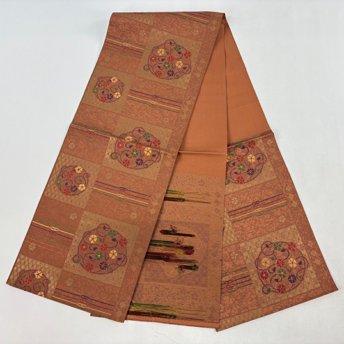 【美品】 名古屋帶 優品級 八寸名古屋帶 花唐草紋 市松樹 金金箔 小豆 純蠶絲