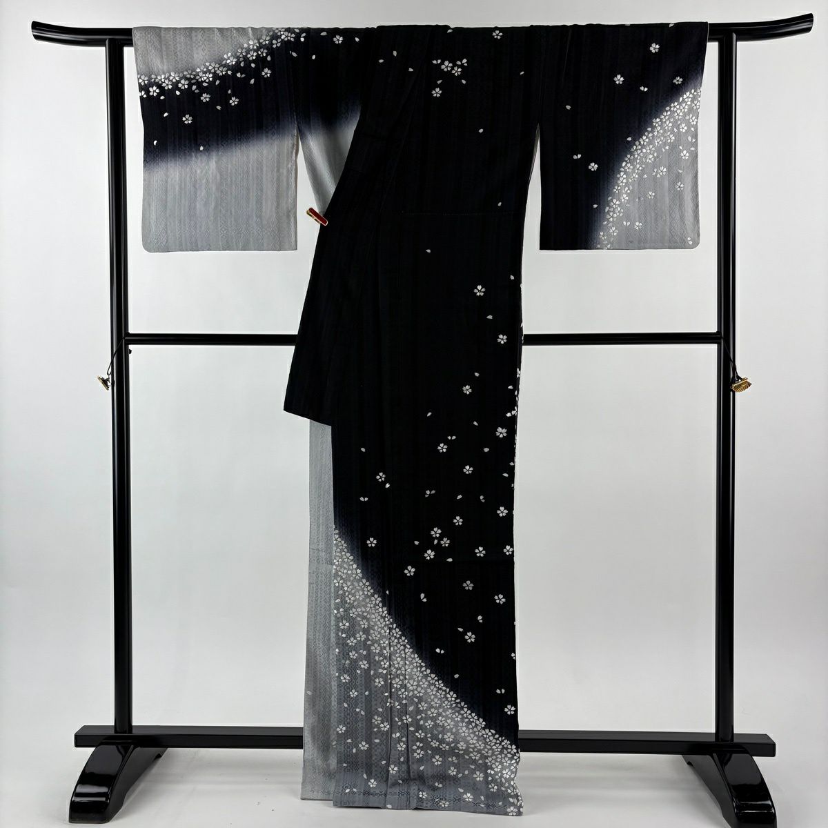 訪問服 身長166.5cm 袖長67.5cm L 雙層 櫻花花瓣 刺繡 金線 黑 純蠶絲 逸品級