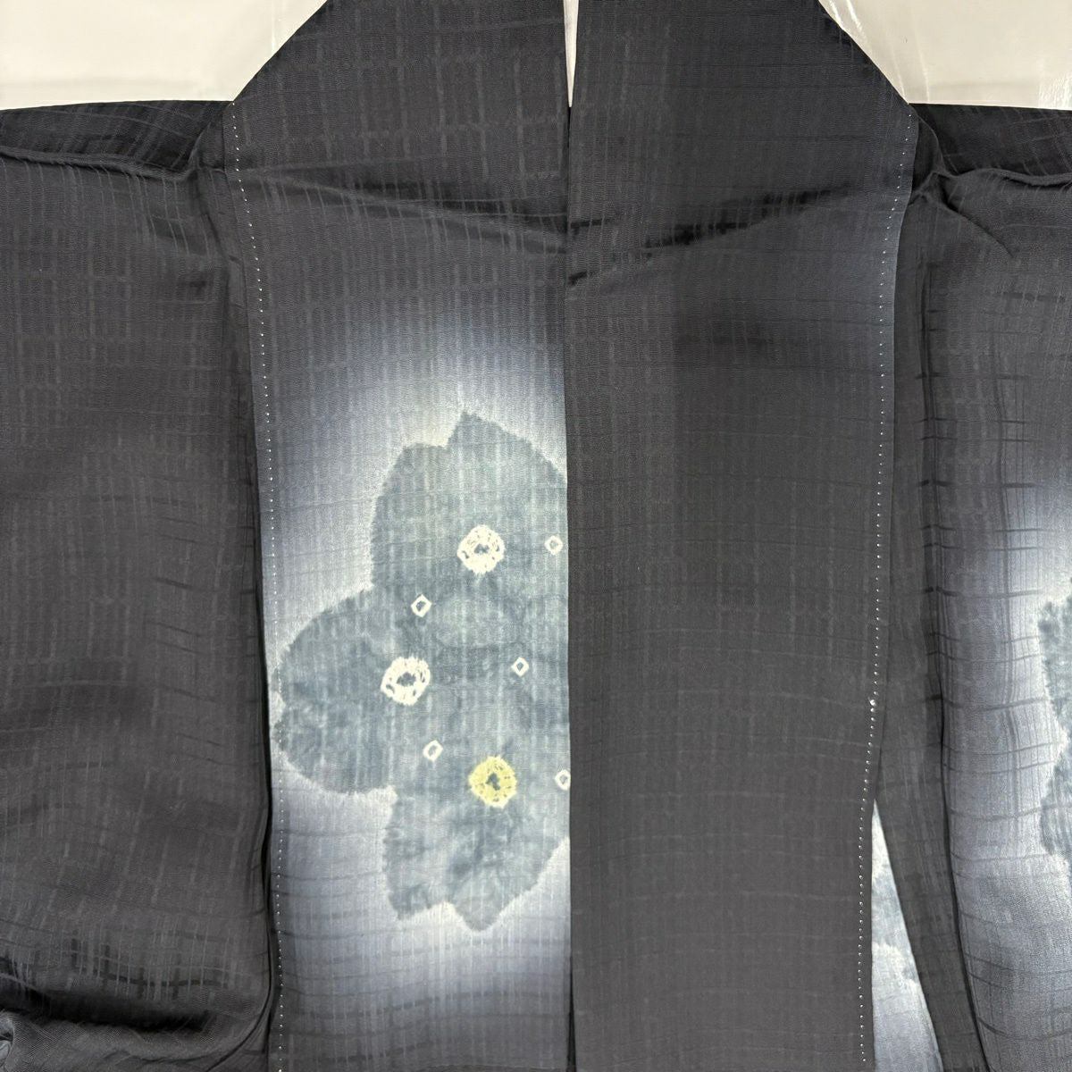 【美品】 小紋 身長158.5cm 袖長64cm M 薄物 櫻花 漸層 黑 純蠶絲 名品級