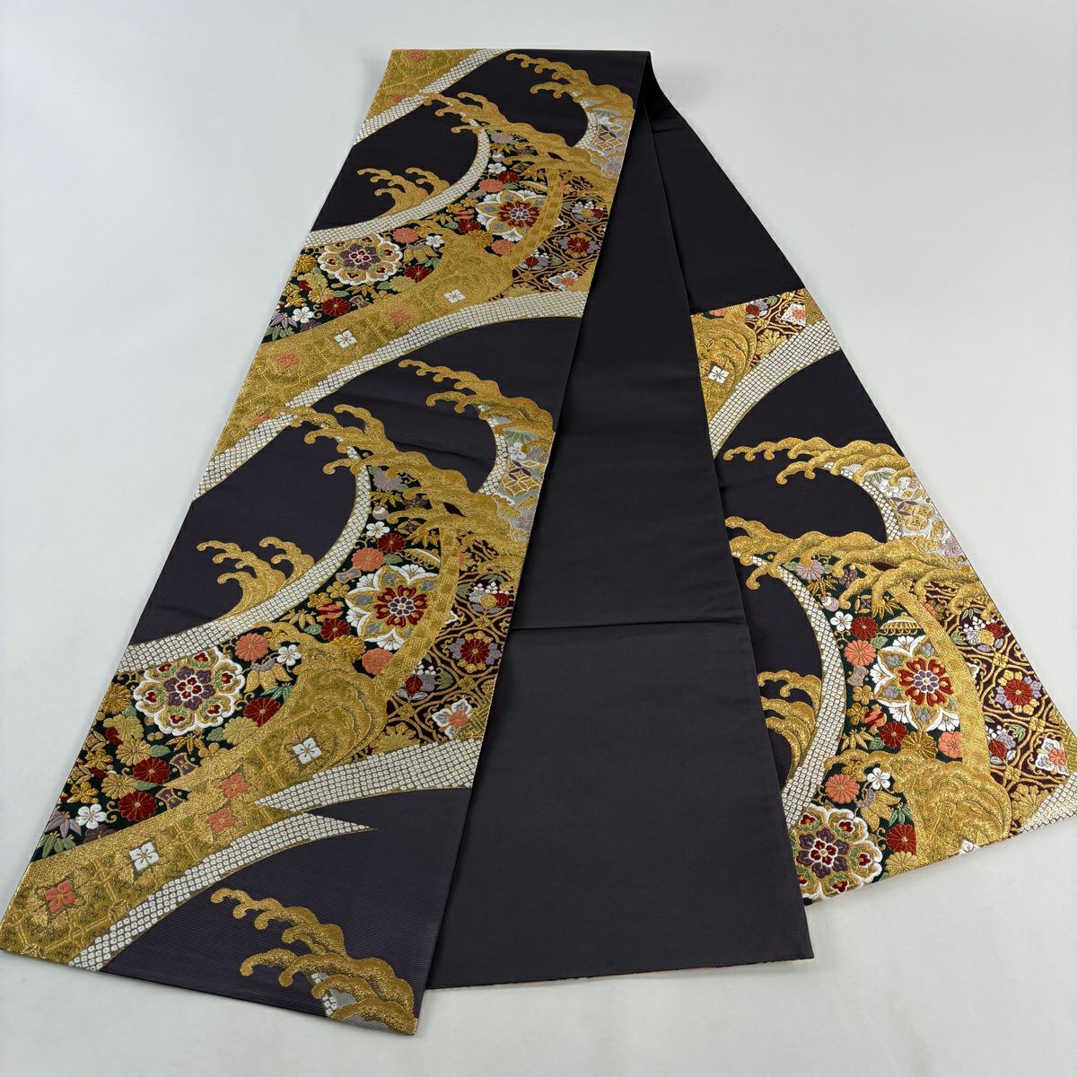【美品】 袋帶 秀品級 落款あり 華紋 波頭 刺繡 金銀彩 濃紫 六通 純蠶絲