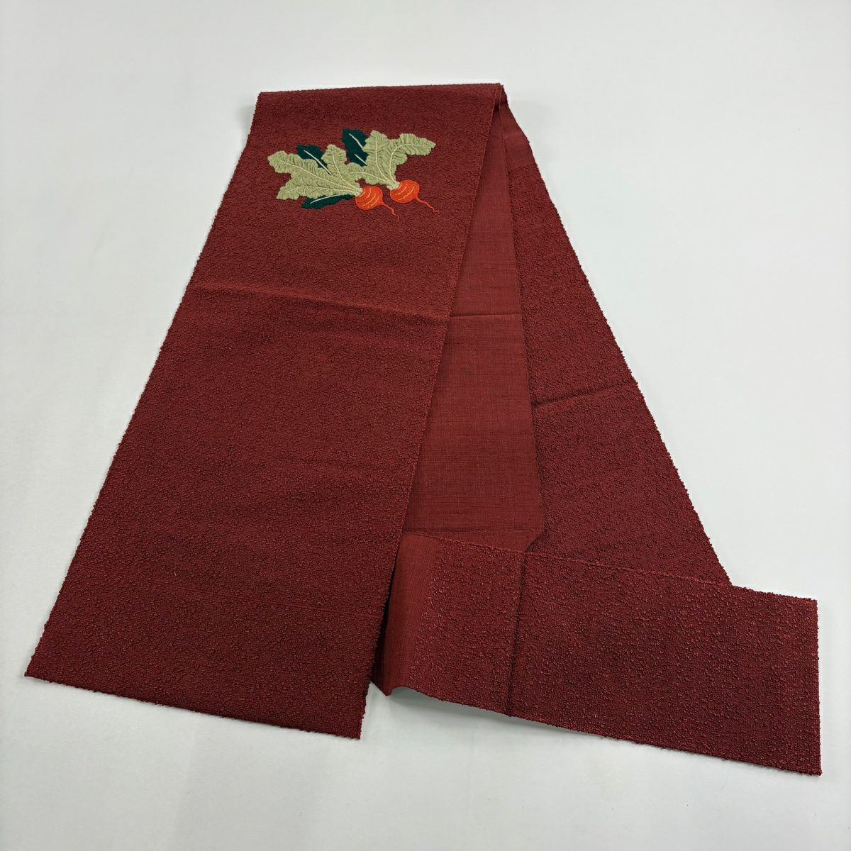 【美品】 名古屋帶 秀品級 八寸名古屋帶 松樹葉仕立 紅蕪 刺繡 金線 深紅 純蠶絲
