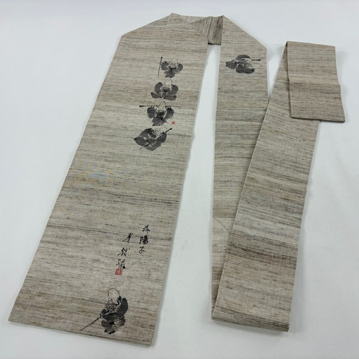 【美品】 名古屋帶 名品級 落款あり 紬織織 福祿壽 灰茶 純蠶絲