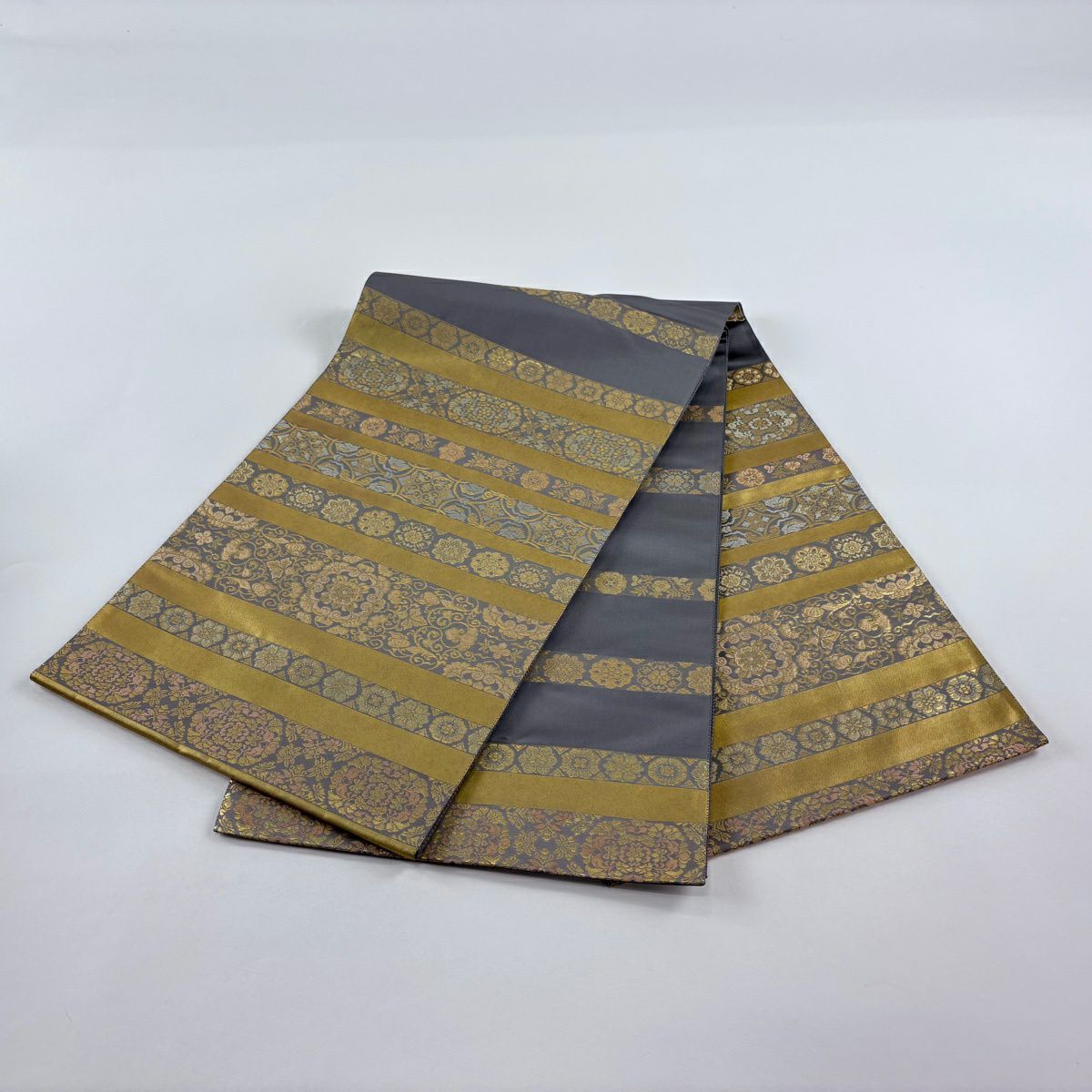 【美品】 袋帶 名品級 金金箔屋清兵衛 落款あり 明日香間道 本金金箔 灰 深藍色 お太鼓柄 純蠶絲