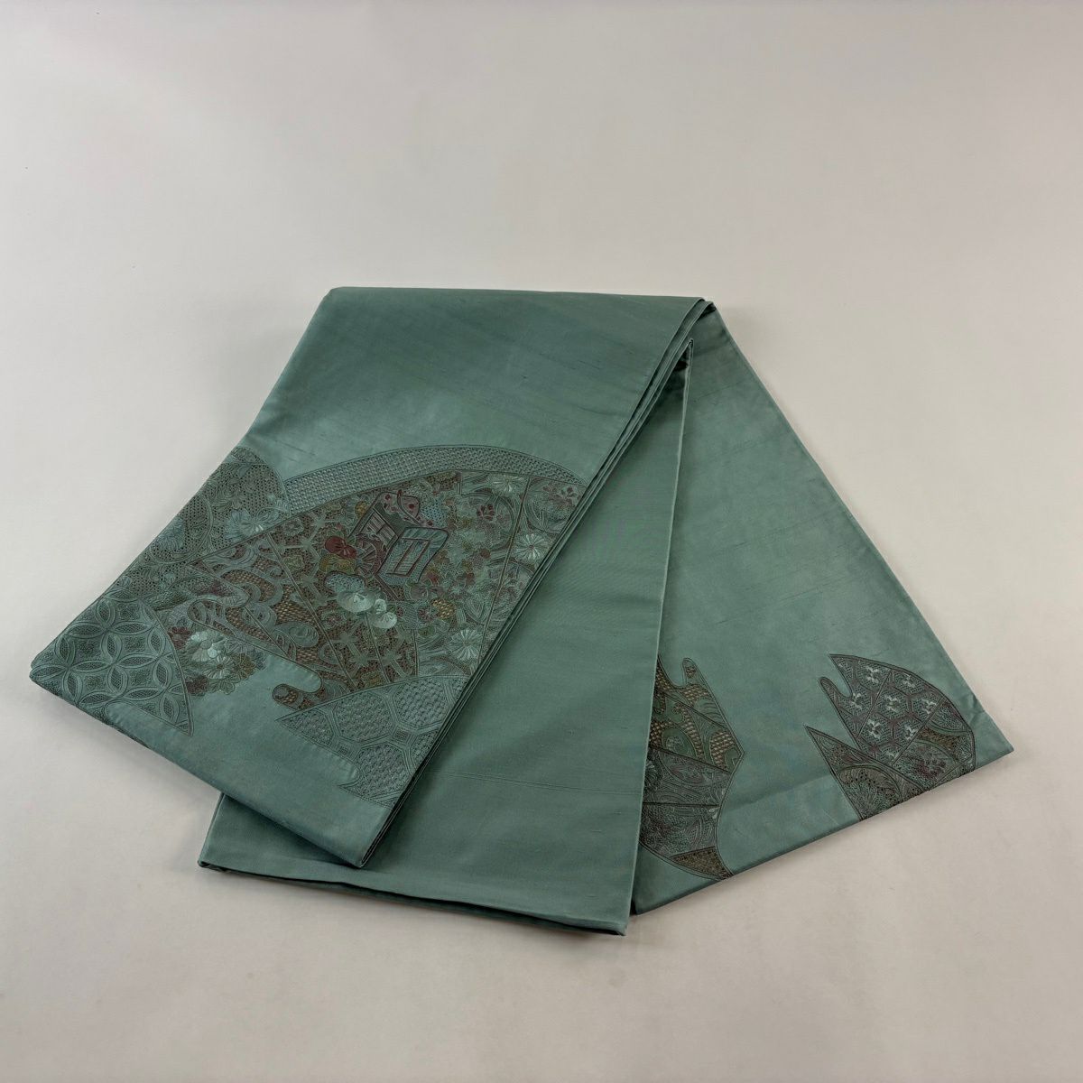 袋帶 秀品級 紬織織 御所車 草花紋刺繡 淺綠 お太鼓圖案 純蠶絲