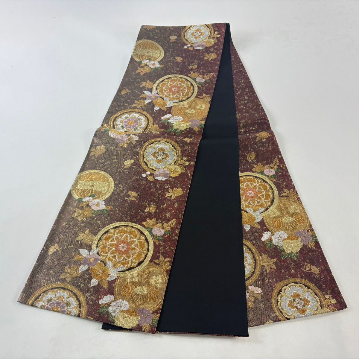 【美品】 袋帶 秀品級 華紋 草花紋紋 金銀彩 金金箔 薄小豆 六通 純蠶絲