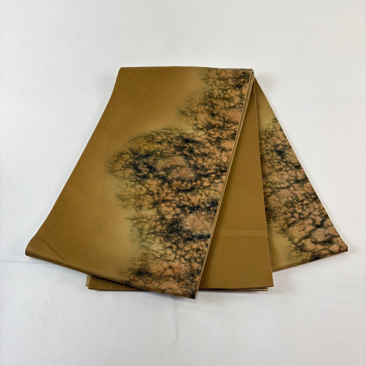 【美品】 袋帶 名品級 霞 幾何學圖案 銀線 漸層 茶 お太鼓圖案 純蠶絲