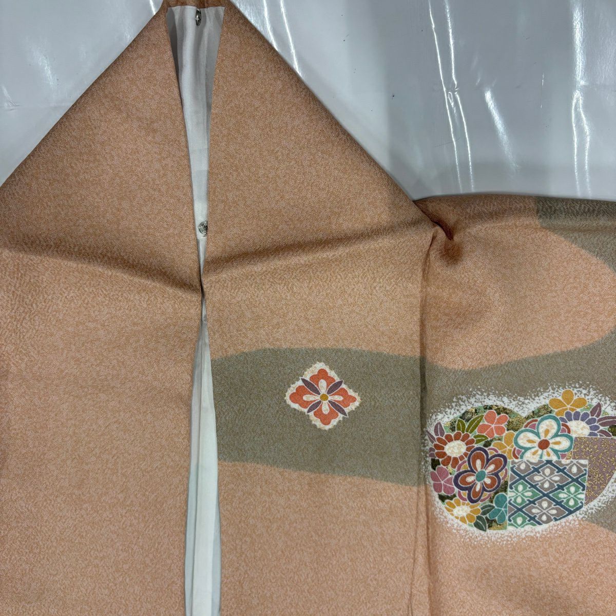 訪問服 身長161cm 袖長65cm M 雙層 扇子面 松樹竹子梅花 金絲 金銀彩 淺橙色 純蠶絲 名品級 一個紋