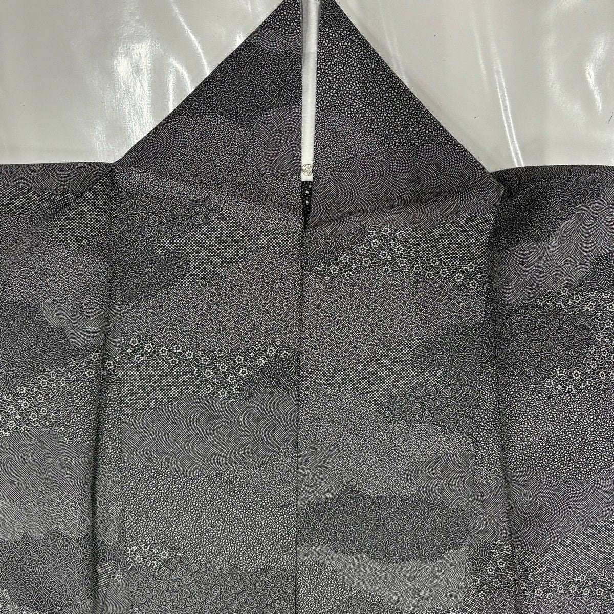 【美品】 江戶小紋 身長163.5cm 袖長67cm M 單層 寄紋 雲紋 黑灰 純蠶絲 名品級