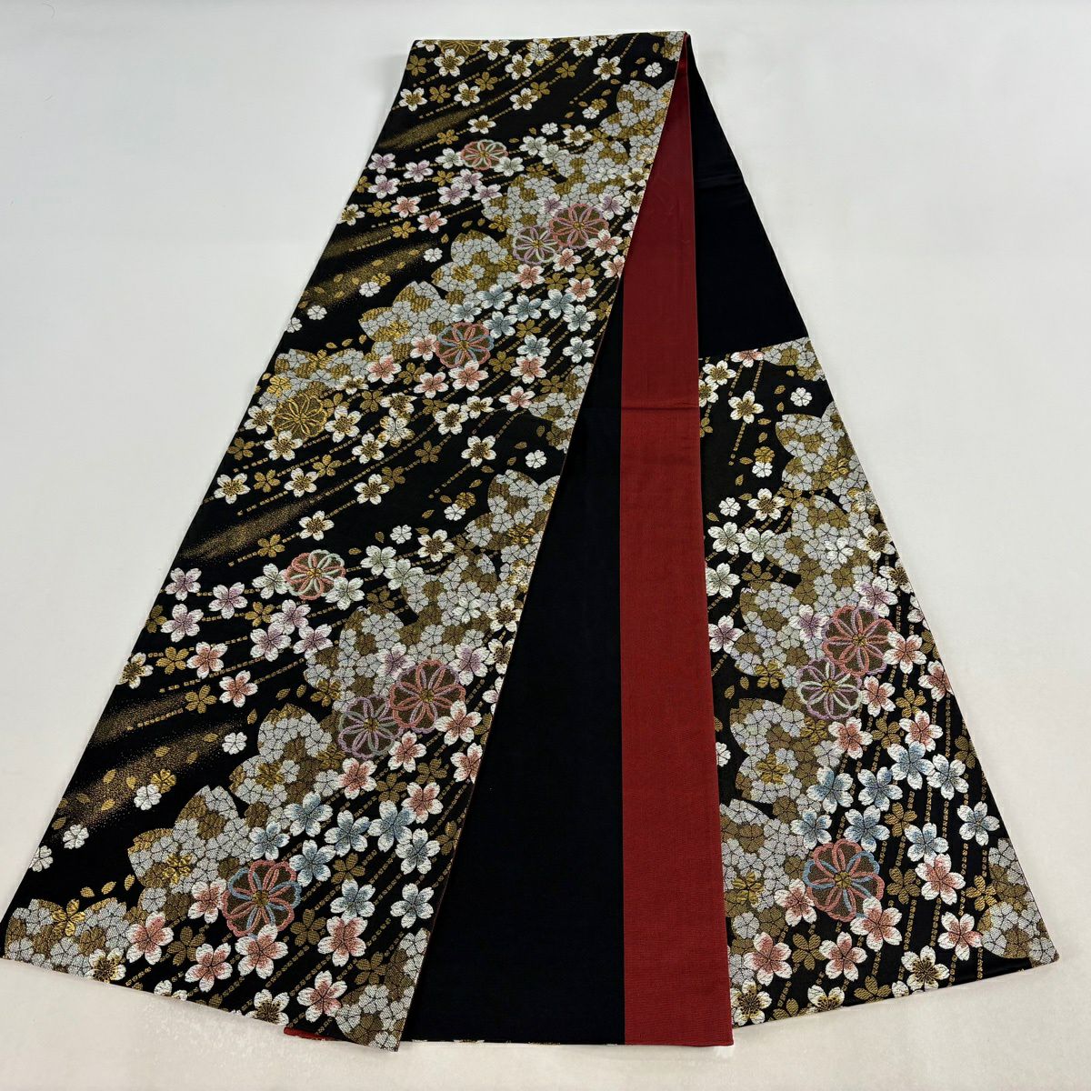【美品】 袋帶 秀品級 振袖禮服禮服用 櫻花 金絲 金金箔 黑色 六通 純蠶絲