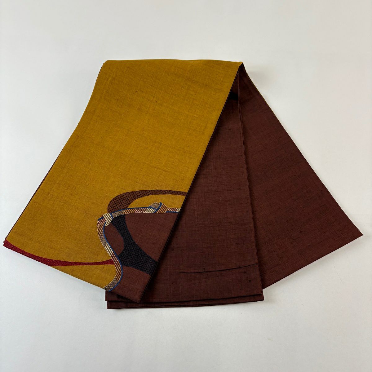 【美品】 袋帶 秀品級 紬織織地 紐 幾何學圖案 刺繡 山吹茶 金銀彩 正蠶絲