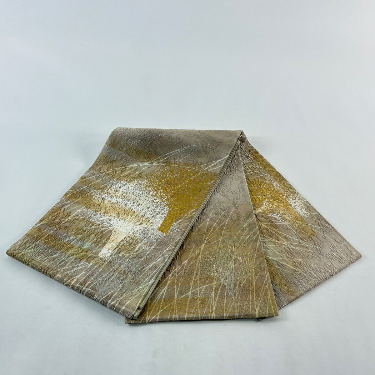 【美品】 袋帶 秀品級 落款あり 鳳翔 樹木 金銀彩 金通 薄茶 純蠶絲 お太鼓柄