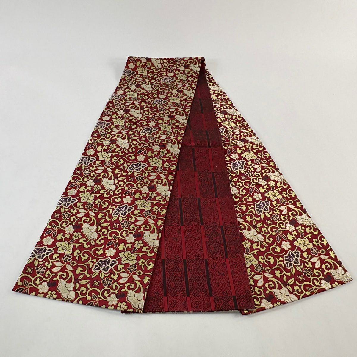 【美品】 袋帶 秀品級 花唐草紋 紅 全通 純蠶絲