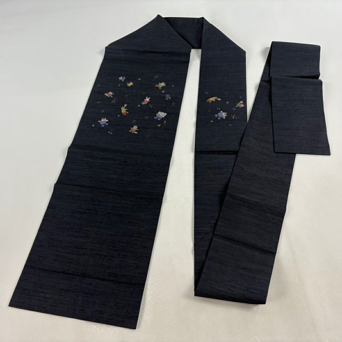 【美品】 名古屋帶 逸品級 動物 花 墨色 純蠶絲