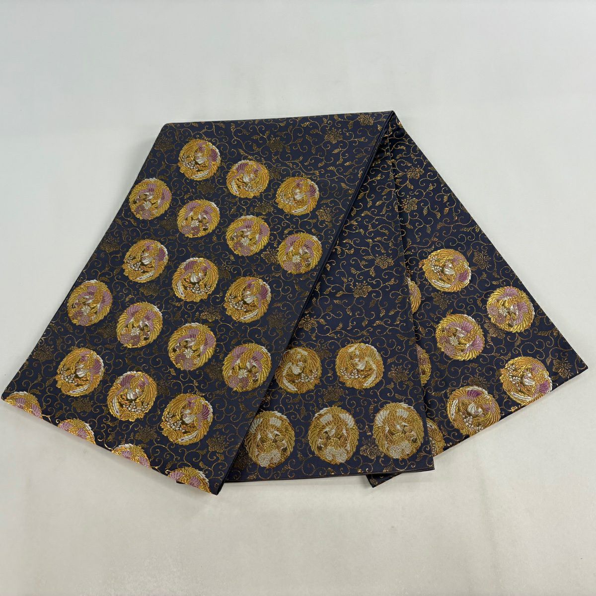 【美品】 袋帶 逸品級 帝王紫 落款あり 本金金箔 鳥 草花紋 金糸 金箔 灰紫 お太鼓柄 純蠶絲