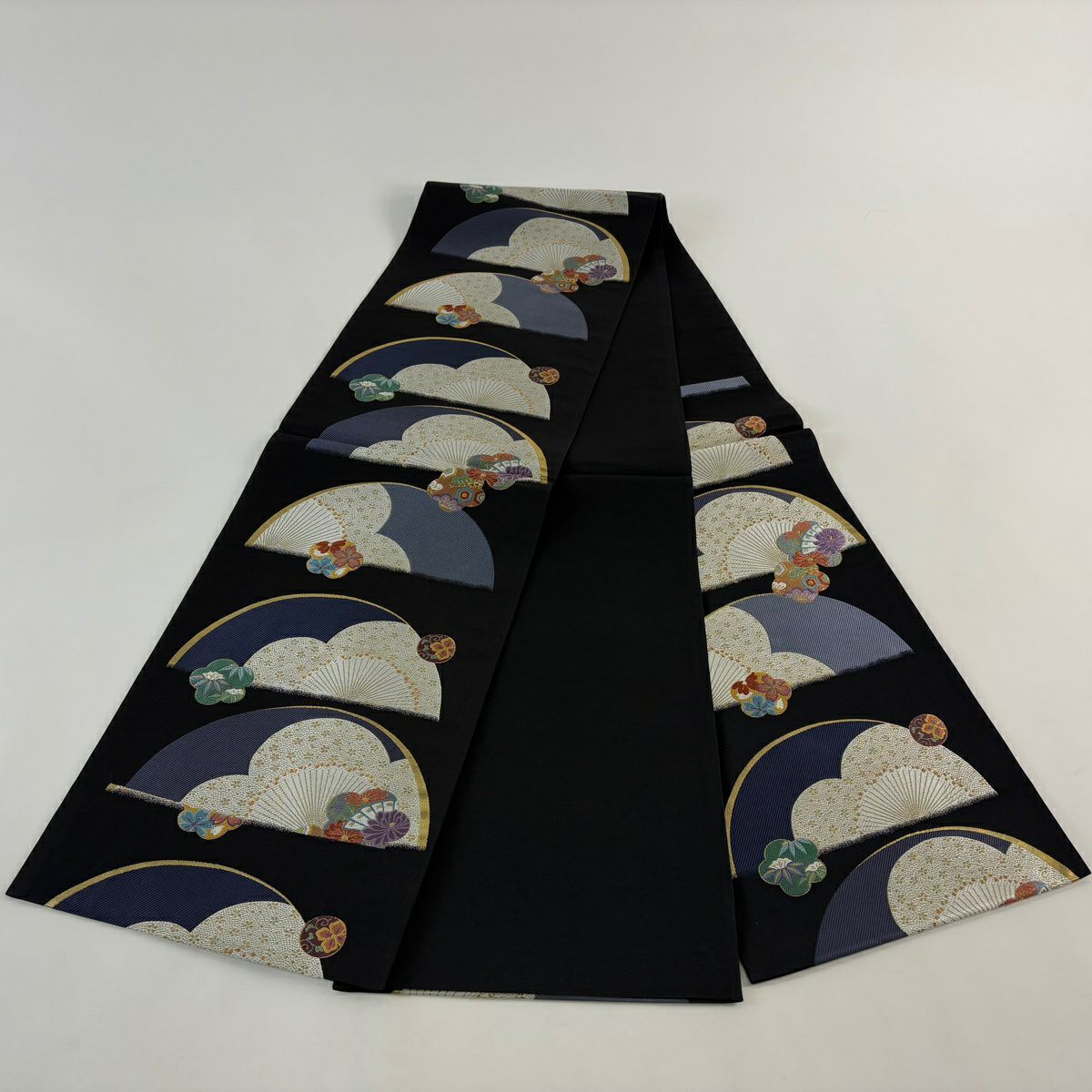 【美品】 袋帶 名品級 松樹竹子梅花 櫻花 刺繡 金金箔 黑 六通 純蠶絲