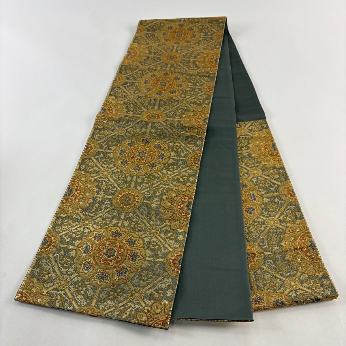 【美品】 袋帶 秀品級 華紋 草花紋 金糸 金金箔 灰綠 六通 純蠶絲