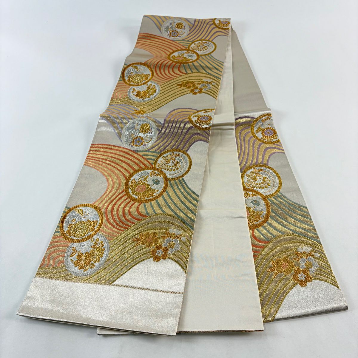 【美品】 袋帶 秀品級 草花紋 流水 金銀線 刺繡 金色 六通 純蠶絲