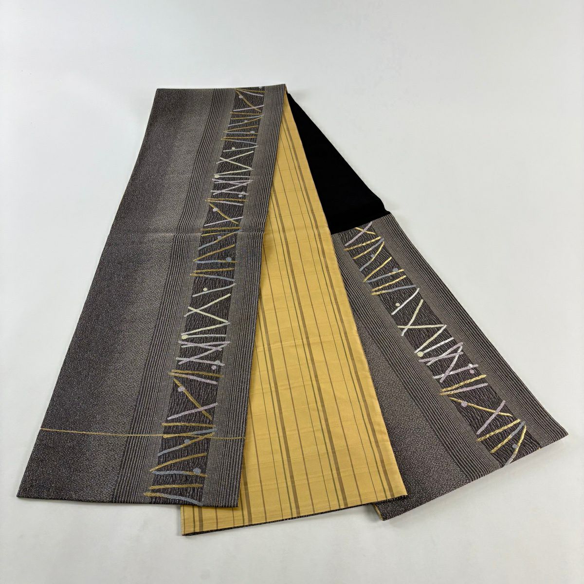 【美品】 袋帶 名品級 千地泰弘 落款あり 縞 幾何學圖案 金銀線 銀通 灰紫 六通 純蠶絲