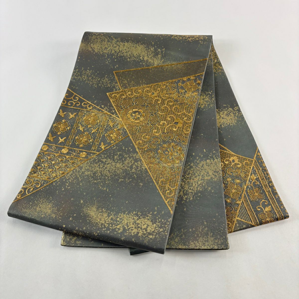 【美品】 袋帶 秀品級 華紋 花唐草紋 金絲 金金箔 灰綠 お太鼓柄 純蠶絲