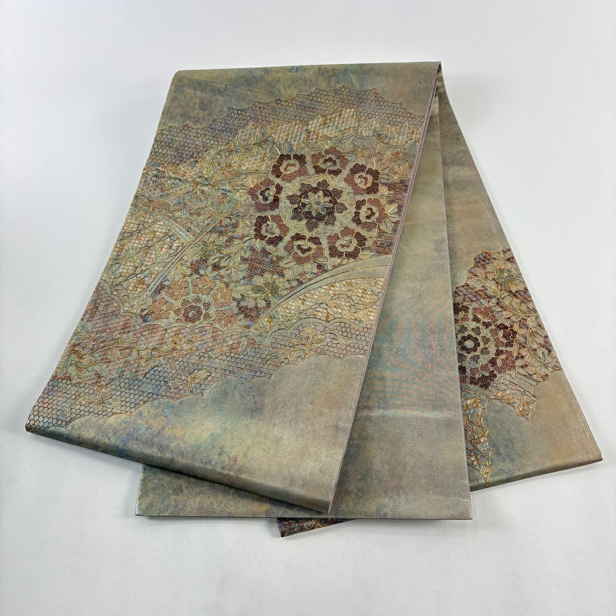 【美品】 袋帶 秀品級 華紋 草花紋 金糸 金金箔 灰綠 お太鼓柄 純蠶絲