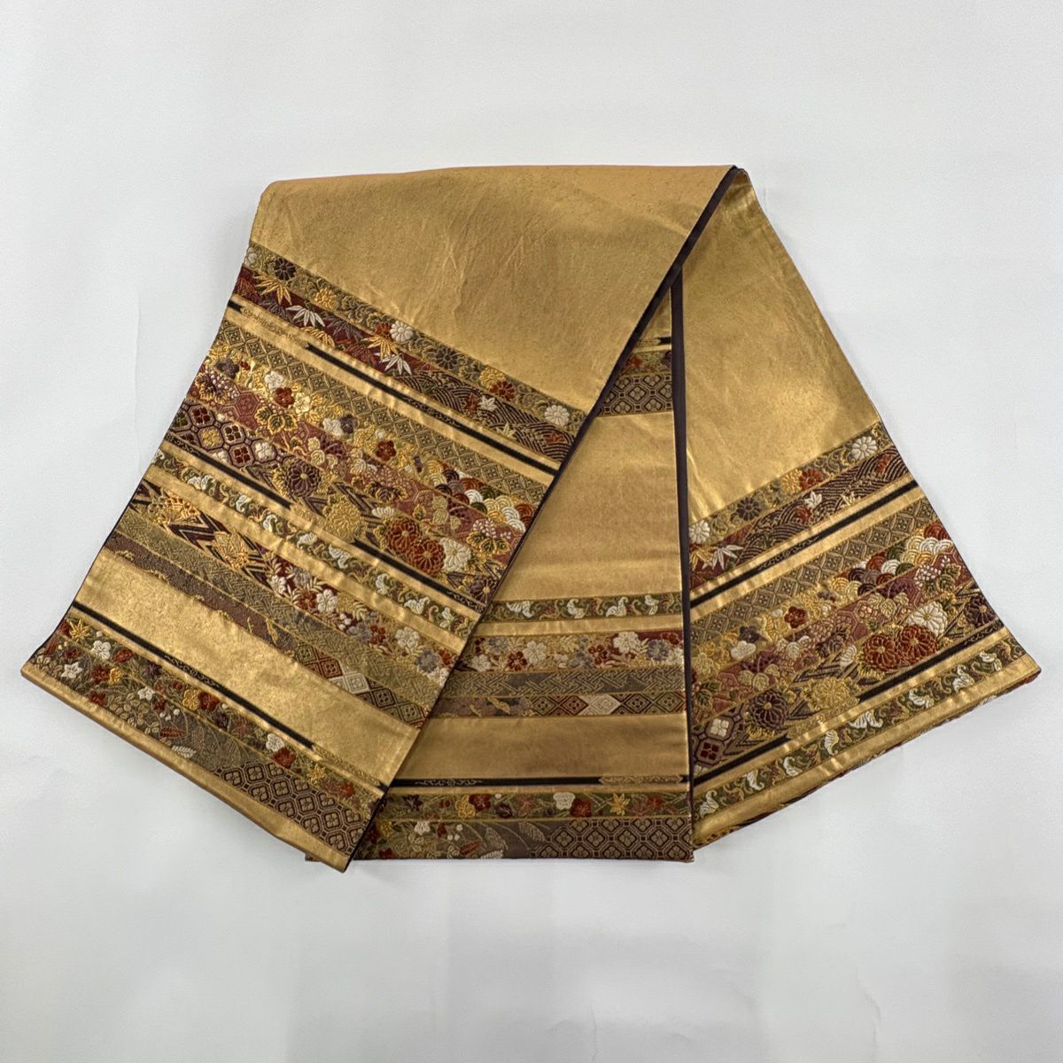 【美品】 袋帶 秀品級 加納幸 落款あり 蒔絵段重文 草花紋紋 縞 金絲 金金箔 金色 大鼓圖案 純蠶絲