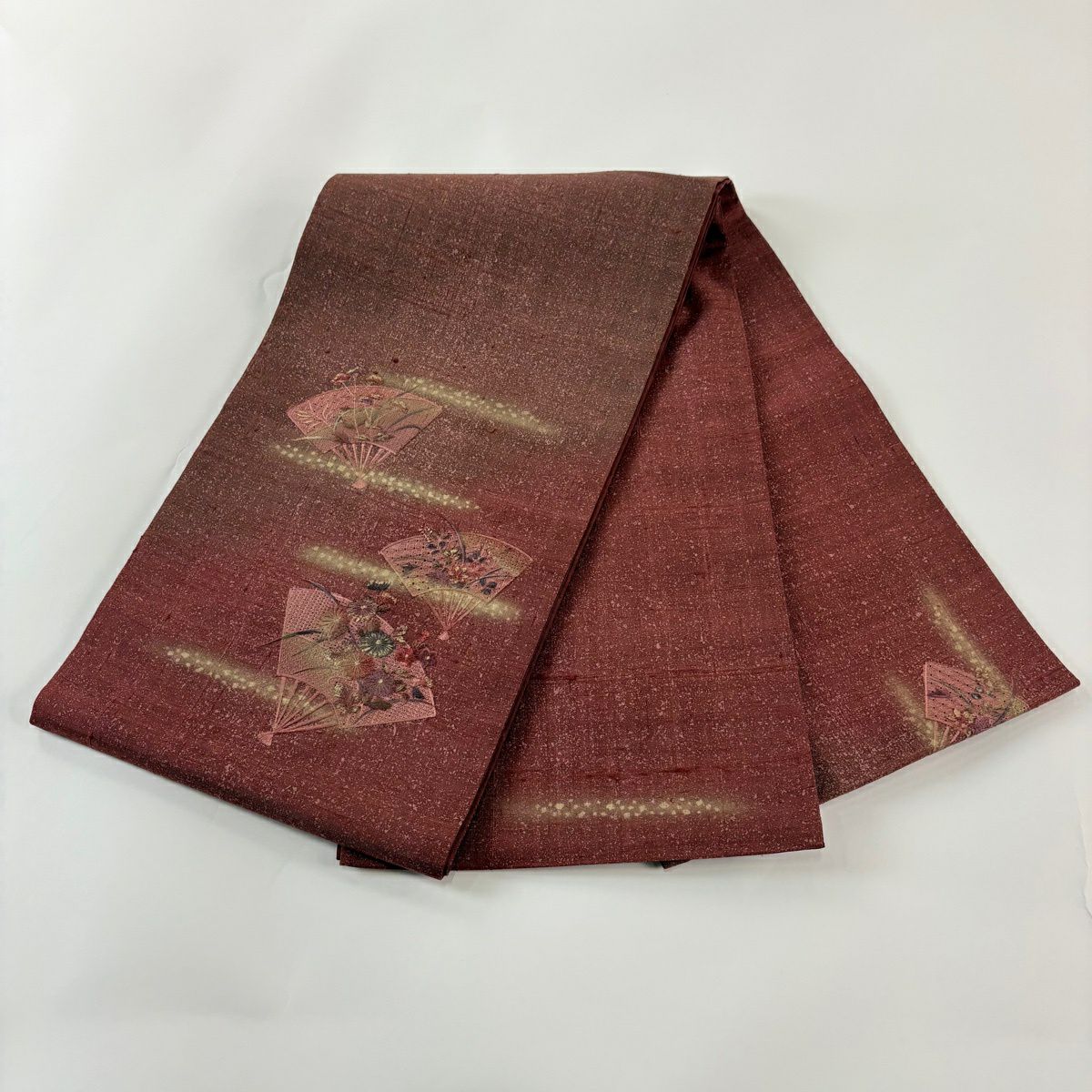 【美品】 袋帶 秀品級 紬織織 地區仕立 扇子 草花紋刺繡 金彩裝飾 茜 紅色 正蠶絲